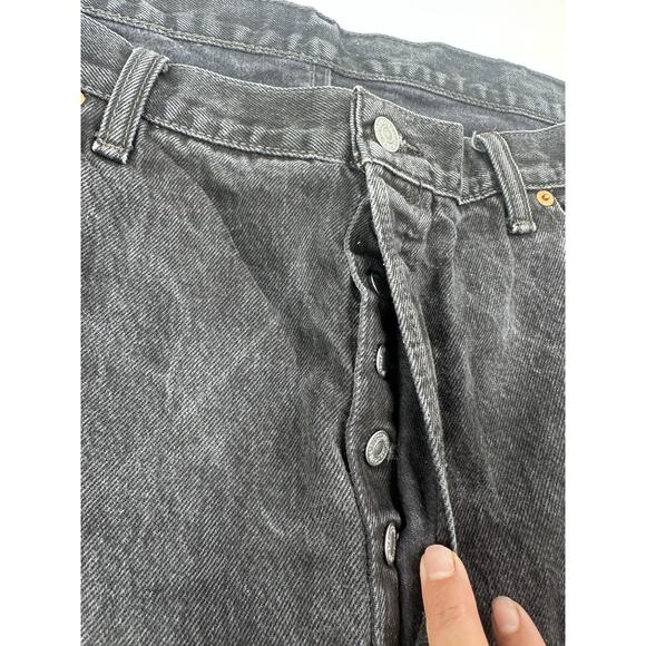 LEVI LEVIS 501 STRAIGHT MENS BLACK DENIM BUTTON FLY JEANS SIZE 42 X 32 RED TAB - Picture 3 of 7